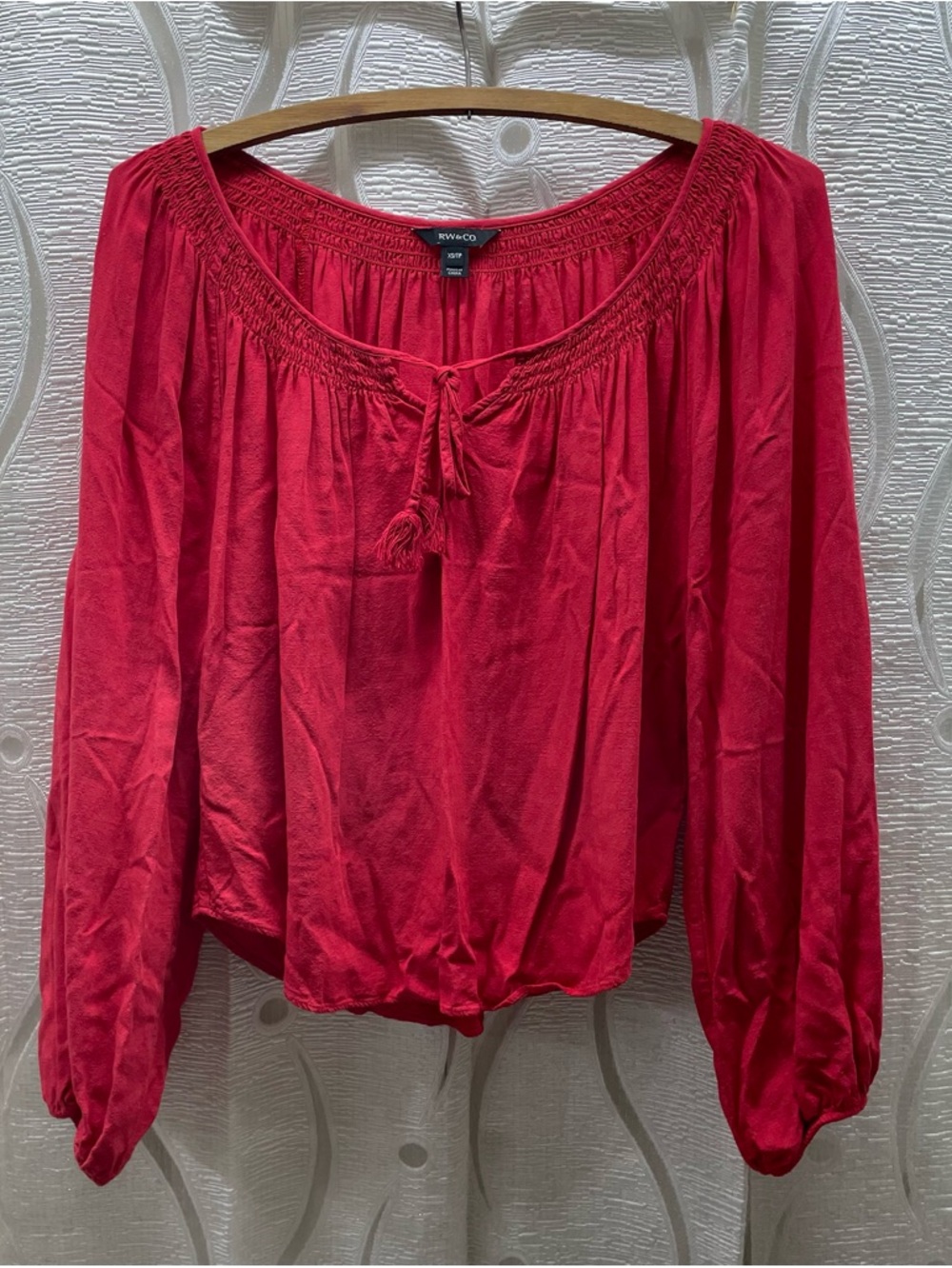 RW&CO. Peasant Blouse Womens XS Red Good Smocked‎ Tassel Long Sleeve Viscose
